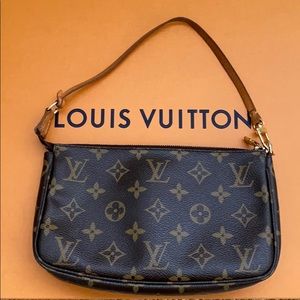 Louis Vuitton Pochette